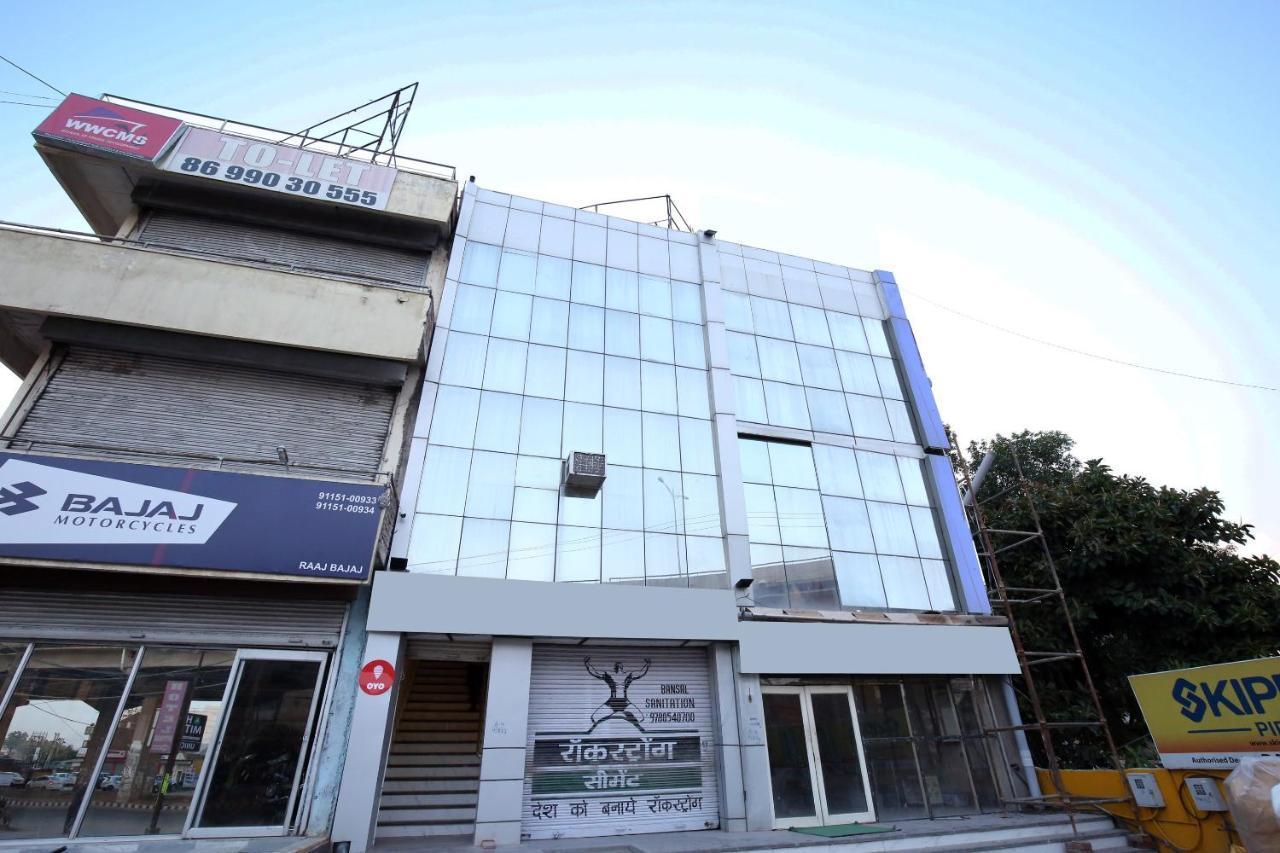 Oyo 9159 皇家伍德斯拉克酒店 Zirakpur 外观 照片